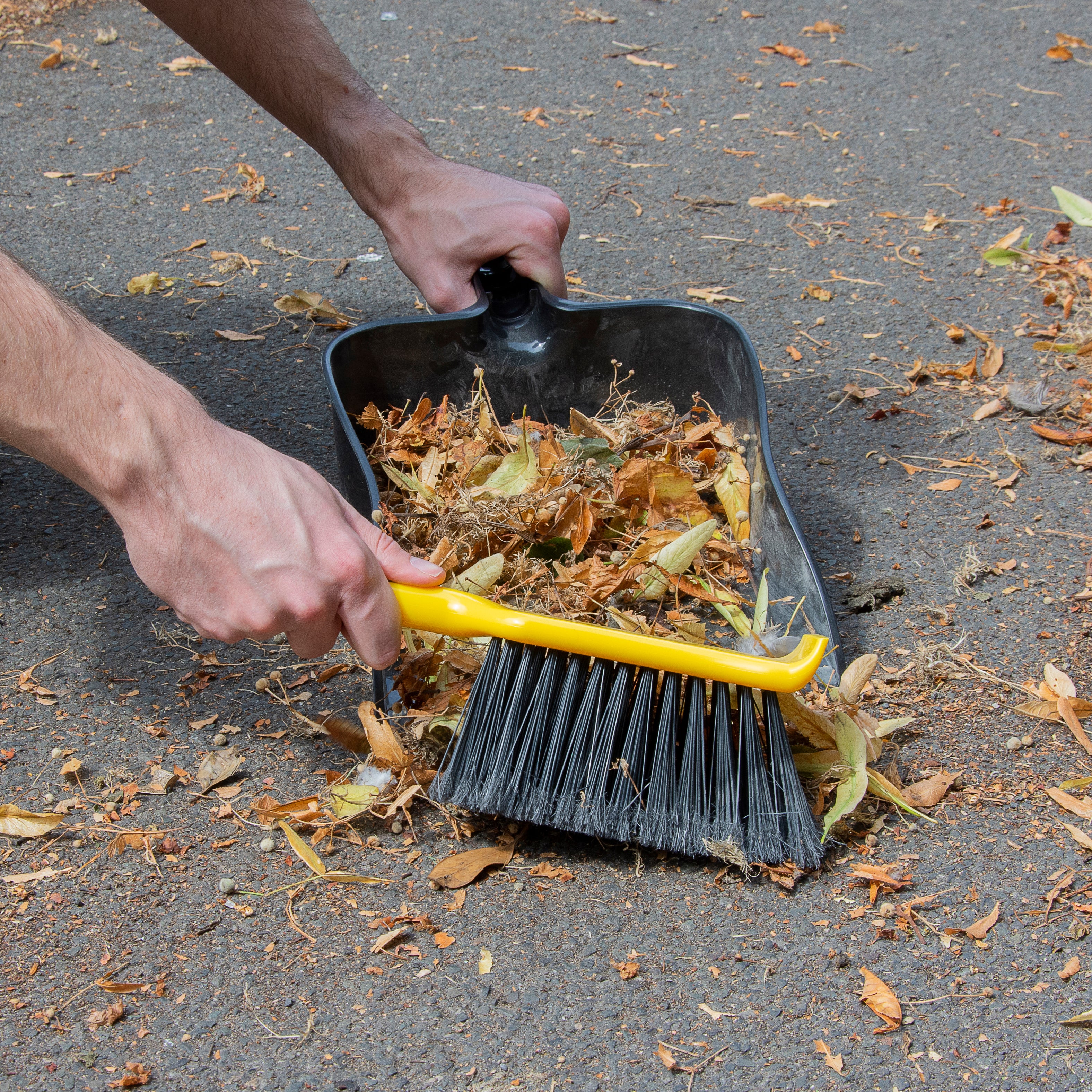 Dustpan & Brush Set - TuuLKIT - Image 2
