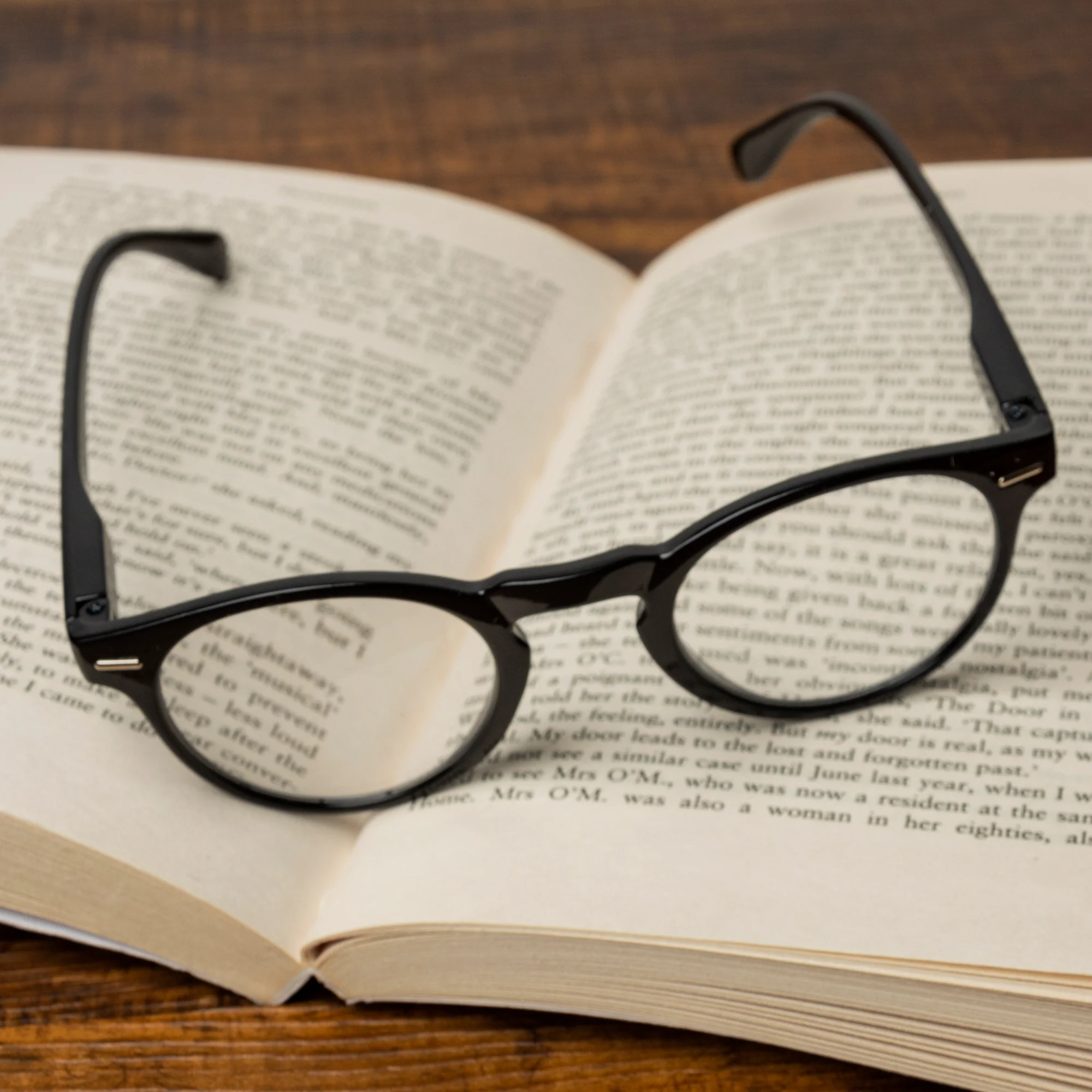 iN Vision Reading Glasses for Men & Women - Image 4
