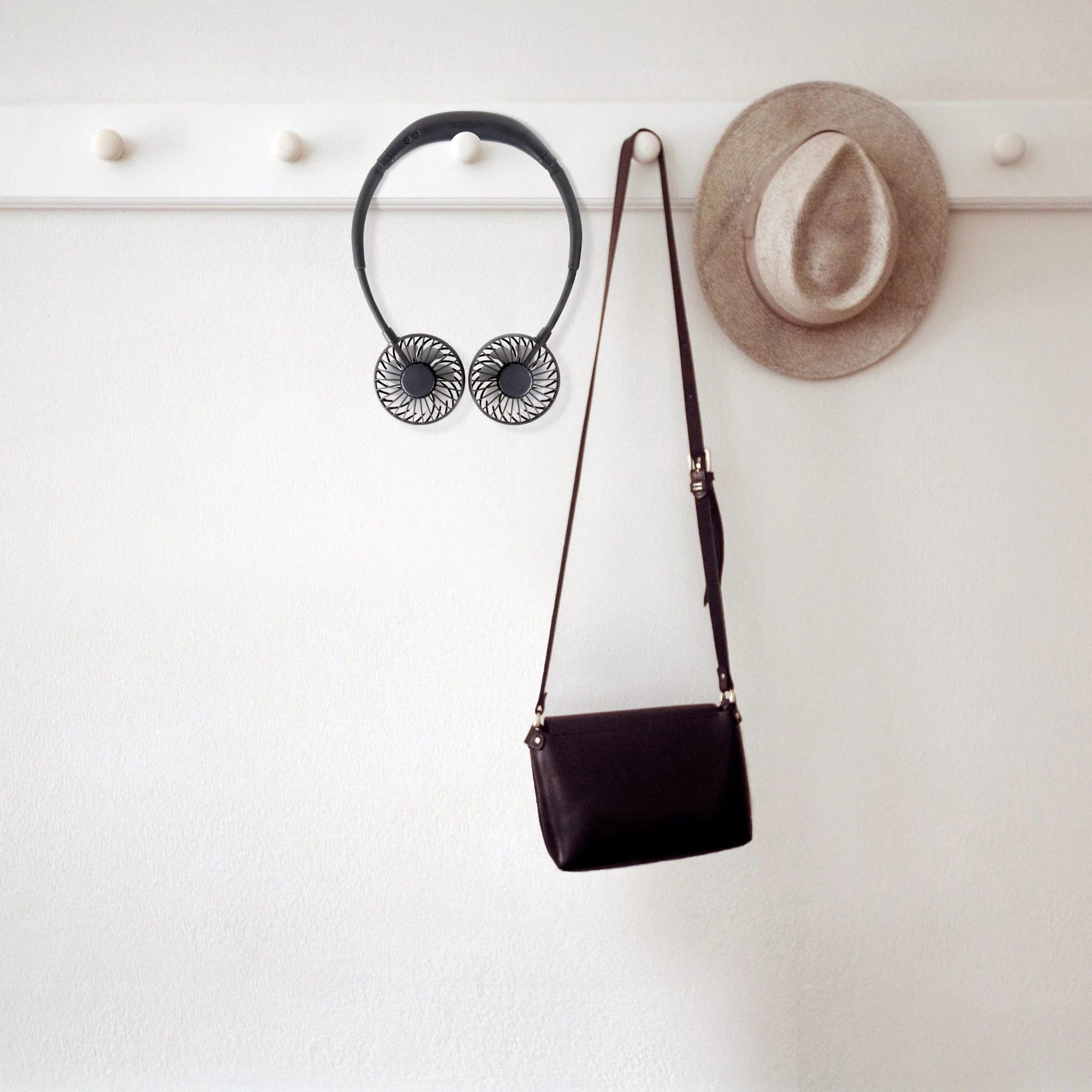 Wear ‘n’ Cool Portable Neck Fan - Image 4